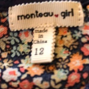 A cute cold shoulder size 12 top